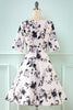 Laden Sie das Bild in den Galerie-Viewer, V Hals halb Ärmel weiß gedruckt Vintage Kleid