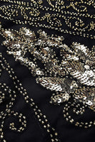 Laden Sie das Bild in den Galerie-Viewer, V Ausschnitt Schwarzes Flapperkleid der 1920er Jahre