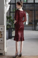 Laden Sie das Bild in den Galerie-Viewer, Burgund Midi Pailletten Partykleid