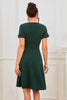 Laden Sie das Bild in den Galerie-Viewer, V-Ausschnitt Dunkelgrün plissierte Taille Vintage Kleid
