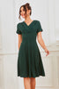 Laden Sie das Bild in den Galerie-Viewer, V-Ausschnitt Dunkelgrün plissierte Taille Vintage Kleid