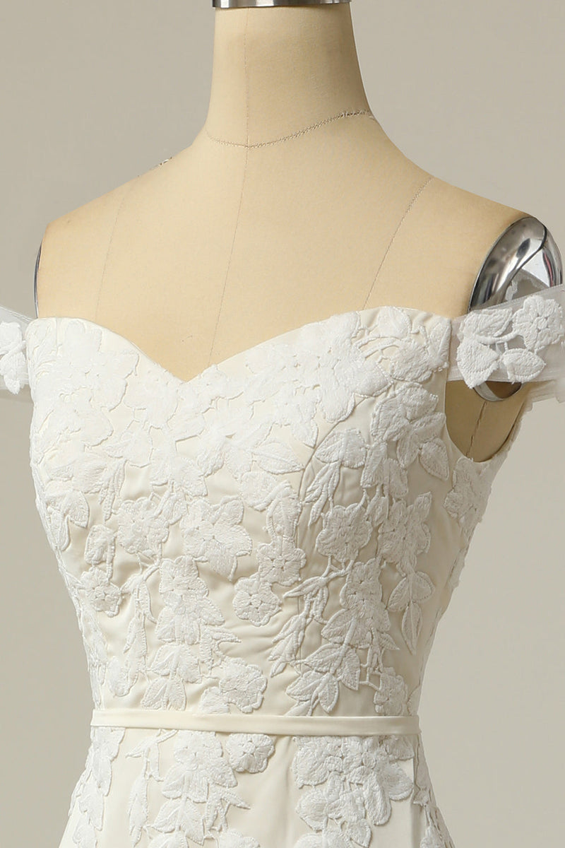 Laden Sie das Bild in den Galerie-Viewer, Meerjungfrau Schulterfreies Weißes Brautkleid mit Applikationen