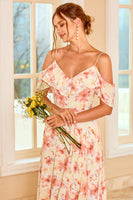 Laden Sie das Bild in den Galerie-Viewer, Print Blush Brautjungfernkleid mit Rüschen