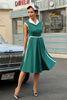 Laden Sie das Bild in den Galerie-Viewer, Grüner Revers Ausschnitt 1950er Jahre Swing Kleid mit Gürtel