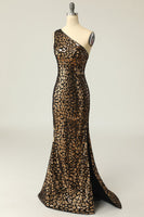 Laden Sie das Bild in den Galerie-Viewer, Meerjungfrau Eine Schulter Dunkelgold Pailletten Ballkleid