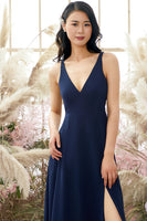 Laden Sie das Bild in den Galerie-Viewer, Blaues V-Ausschnitt Chiffon Brautjungfernkleid