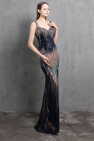 Laden Sie das Bild in den Galerie-Viewer, Gold Meerjungfrau Pailletten V Hals Ballkleid