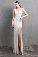 Laden Sie das Bild in den Galerie-Viewer, Gold Meerjungfrau Pailletten V Hals Ballkleid