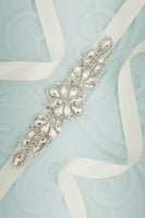 Laden Sie das Bild in den Galerie-Viewer, Rhinestone Bridal Sash - ZAPAKA