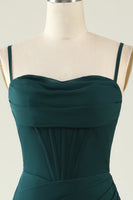 Laden Sie das Bild in den Galerie-Viewer, Mantel Spaghettiträger Dunkelgrünes langes Hochzeitsgastkleid mit Schlitz