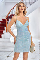 Laden Sie das Bild in den Galerie-Viewer, Hellblaues glitzerndes enges Abiballkleid mit Schnürung