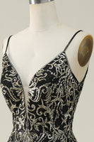 Laden Sie das Bild in den Galerie-Viewer, Schwarzes goldenes Spaghettiträger langes Ballkleid