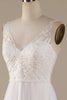 Laden Sie das Bild in den Galerie-Viewer, Elfenbein V-Ausschnitt Brautkleid aus Tüll mit Spitze