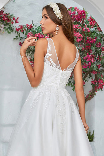 Weißes Wadenlanges Tüll Brautkleid mit Spitze